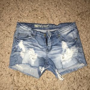 Jean shorts, barely worn, great condition